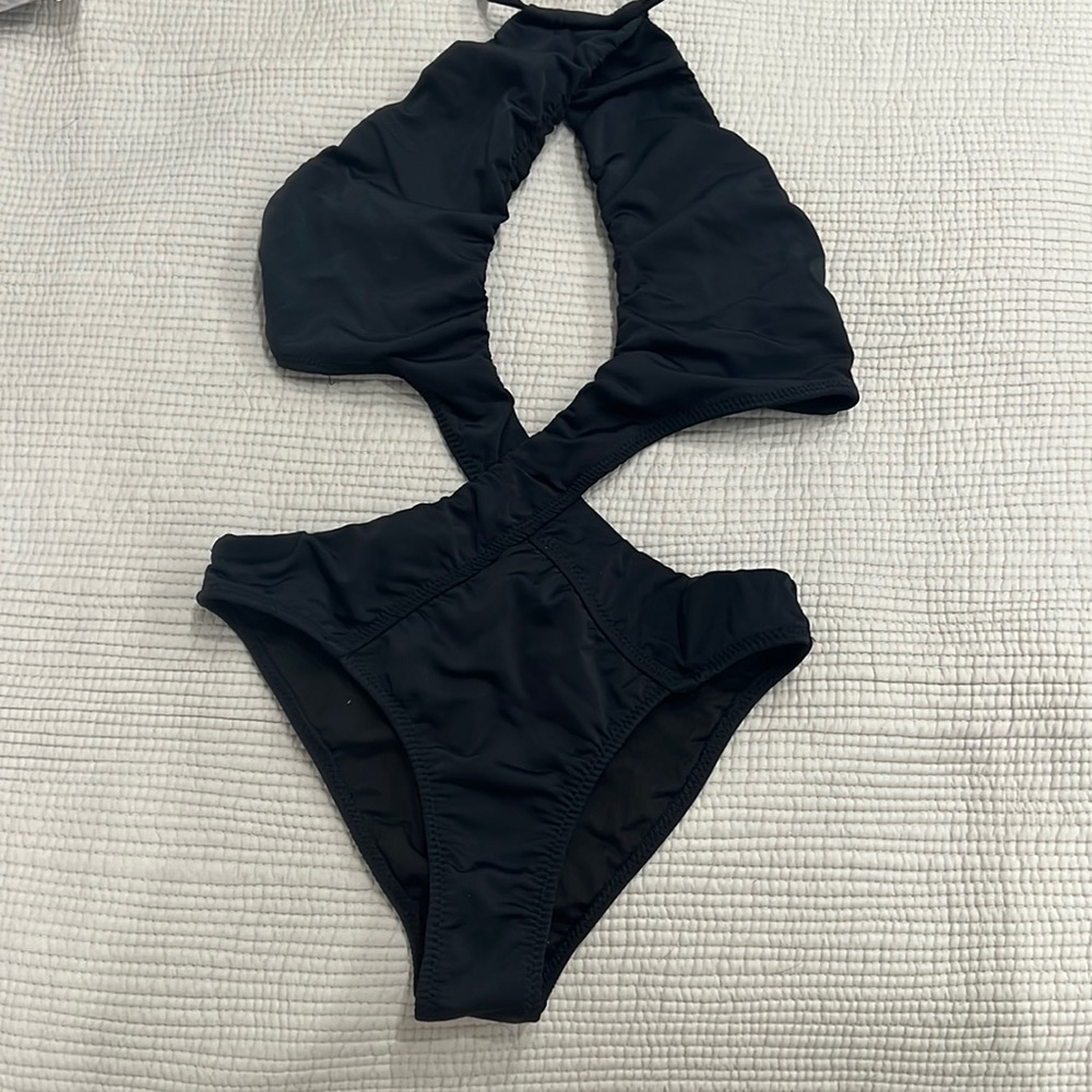 One piece bathing suit